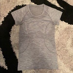 Lululemon Swiftly short sleeve